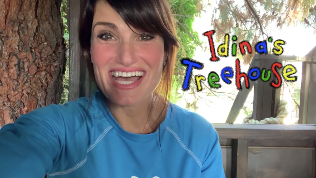 WI - Idina Menzel - Idina's Treehouse - 1/21